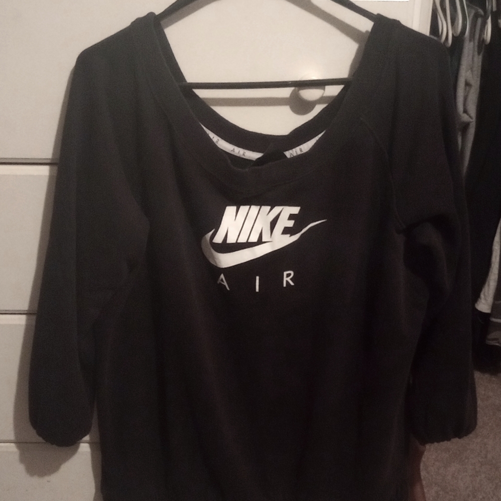 Nike sweatshirt